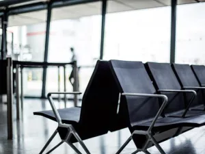 airport-waiting-lounge